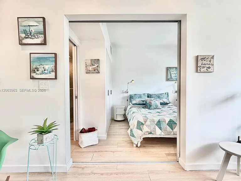700 16th St #207 — Photo 9