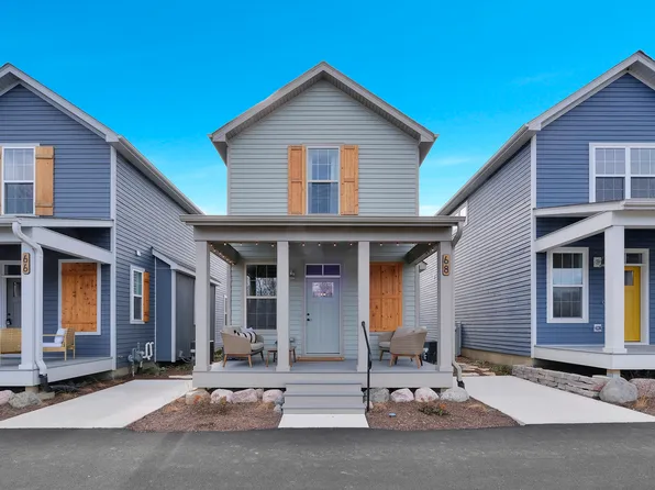 100 Great Loop Dr Unit 68, Ottawa, IL 61350