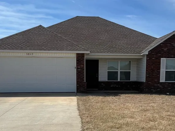 3817 Churchill Dr, Jonesboro, AR 72404