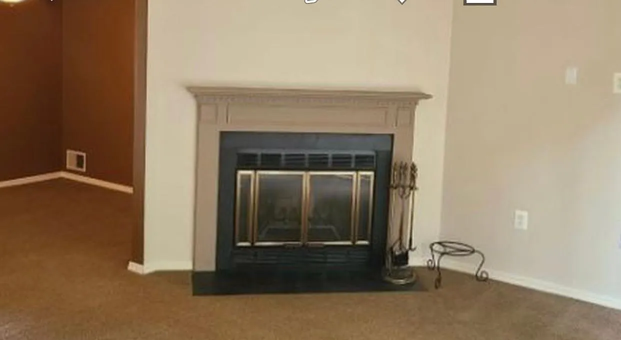 2 bed, 2.5 bath, 1260 sqft, $3,000 — Photo 3