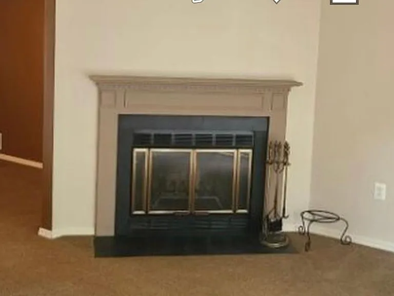 9 Amberly Ct — Photo 3