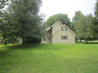 1411 S Briar Ave, Springfield, MO 65809