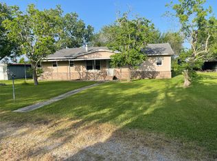 16701 McLean Rd, Pearland, TX 77584