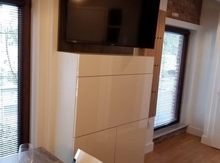 16 Willow Ave APT 3A, Islip, NY 11751