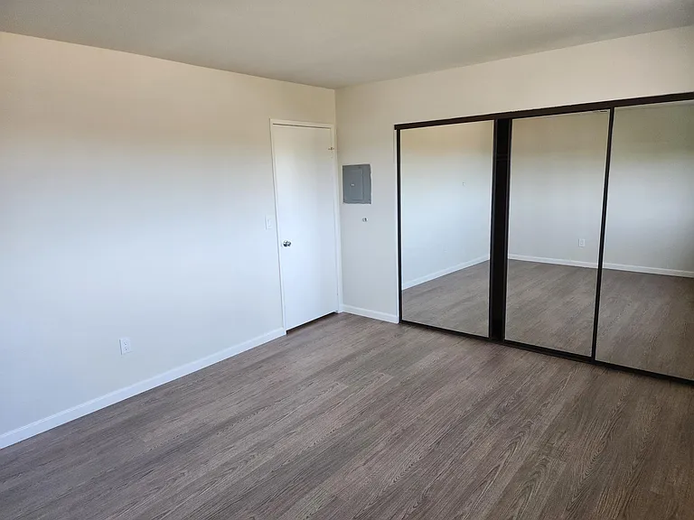 4353 Howard Ave — Photo 17