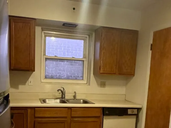 214 S Oak Park Ave APT 5, Oak Park, IL 60302
