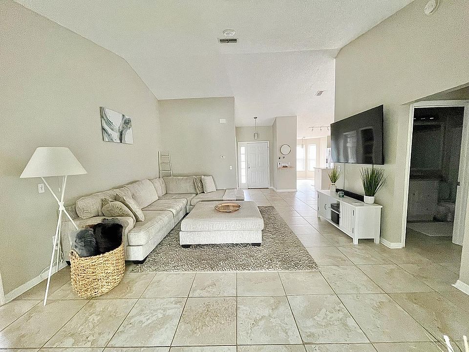 1st image of 604 Celito Dr