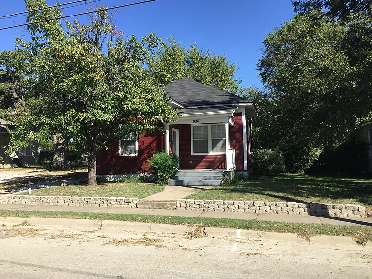 1614 Bolivar St — Photo 1