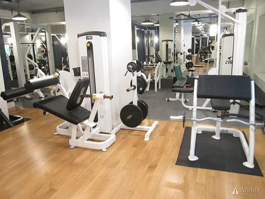 Rented by Anchor Associates | media 16