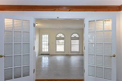 681 Marlborough Dr — Photo 28