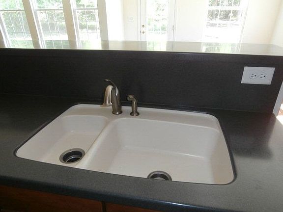 5th image of 7297 Jeanne Dr