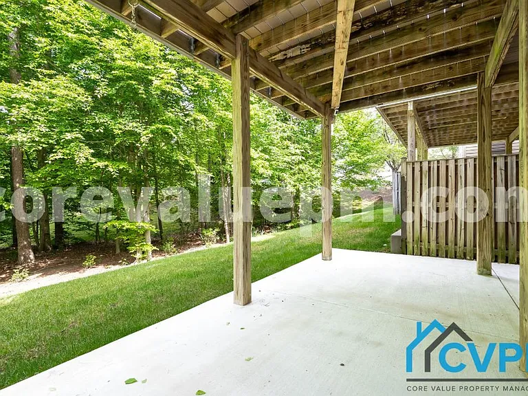 806 Emory Ct — Photo 7
