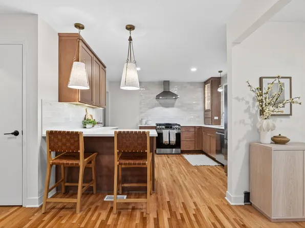 5521 W 42nd St, Saint Louis Park, MN 55416