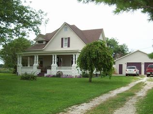 672 State Route 106 W, Winchester, IL 62694