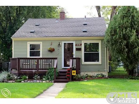 616 Bauman Ave photo 1