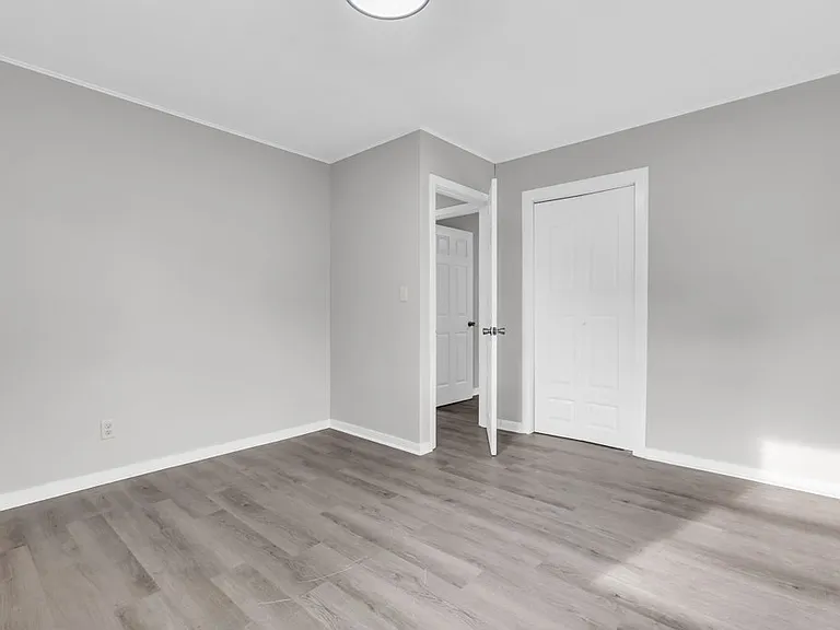 131 Poplar St — Photo 8