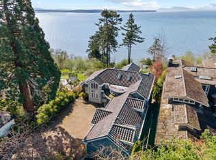 14032 Terry Rd, White Rock, BC V4B 1A2