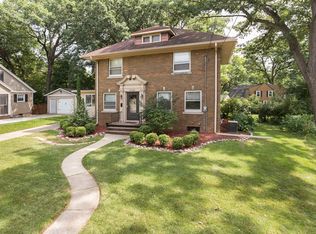 1100 20th Ave, East Moline, IL 61244