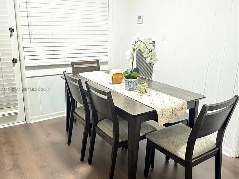 2036 NE 21st Ave #2 — Photo 7