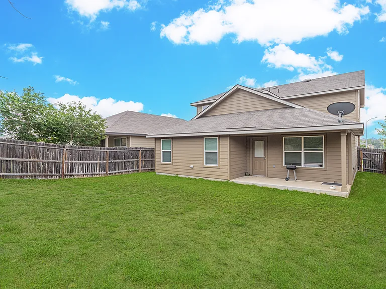 7019 Capella Cir — Photo 44