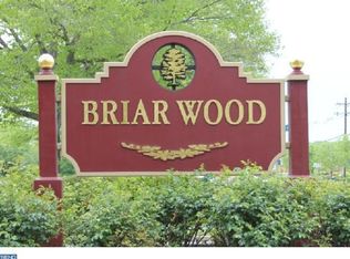 33 Stafford Ct, Hamilton, NJ 08690