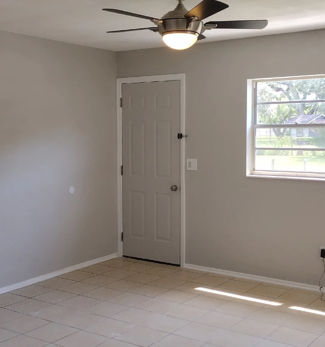 2 bed, 750 sqft, $1,600 — Photo 2