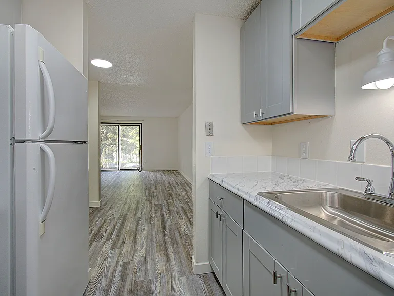 919 U St — Photo 12