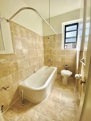 Rented by Zjama Realty Corp | media 14