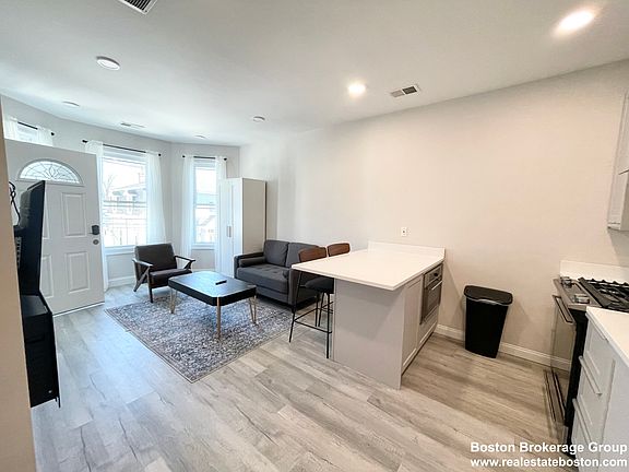 3rd image of 23 Newport St #2