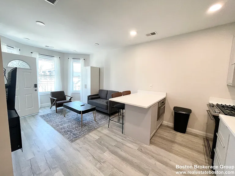 23 Newport St #2 — Photo 3