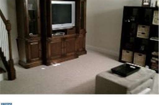 2nd image of 1010 N Bodine St