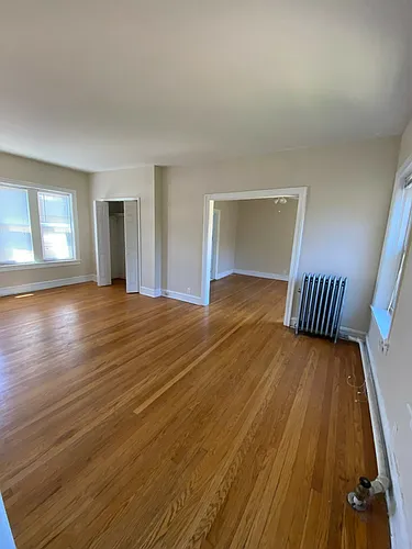 830 Reba Pl #2S Photo 1