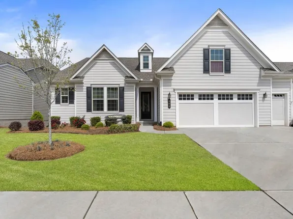 408 Cottonwood Cir, Peachtree City, GA 30269