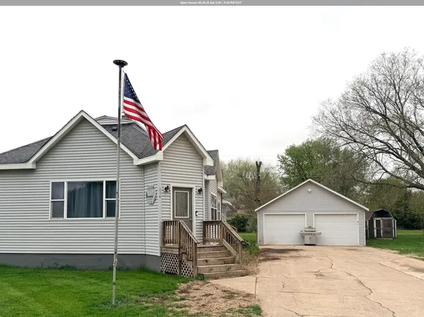 914 Driftwood St, Correctionville, IA 51016