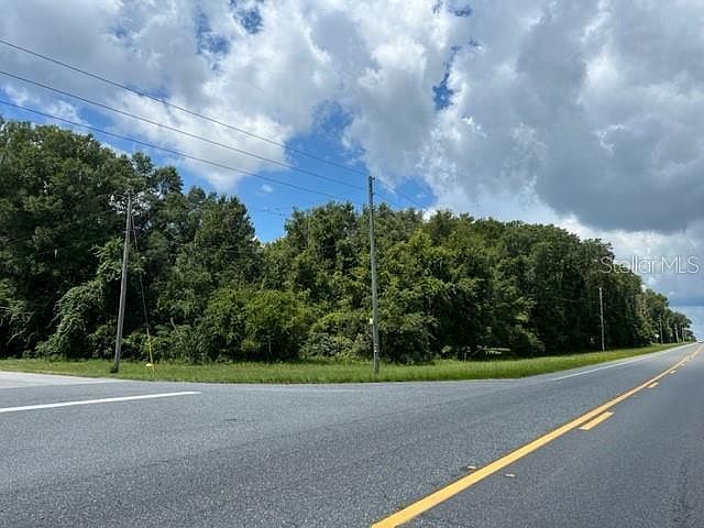 1st image of CORNER OF NW HIGHWAY 326 AND NW 1ST AVE LOT 1