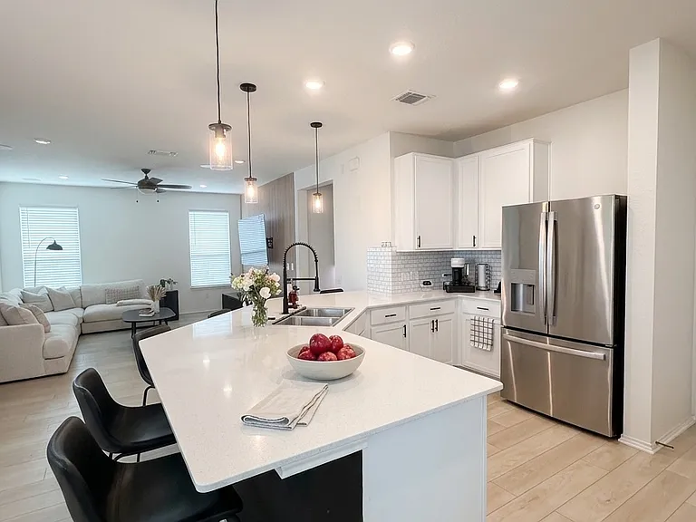 12821 Oxford Vineyard Ln — Photo 8