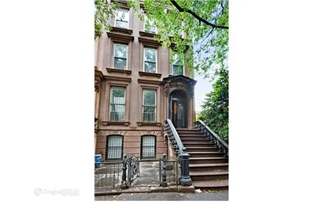 Rented by Douglas Elliman | media 40