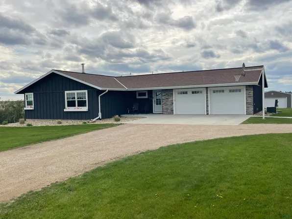 3009 Roosevelt Ave, Sanborn, IA 51248