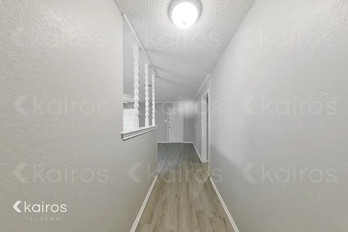 7148 Misty Meadow Dr S — Photo 2