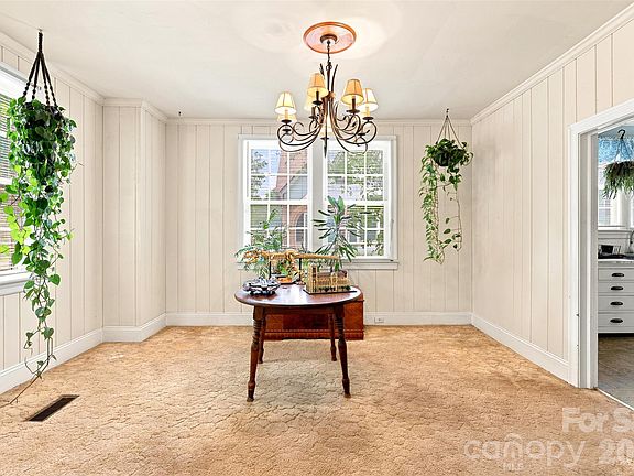 5th image of 704 N Washington St