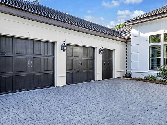 3rd image of 1530 Island Green Ln W