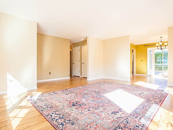 Entry/gathering space