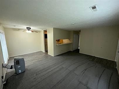 1st image of 2523 Broadleaf Ct #1