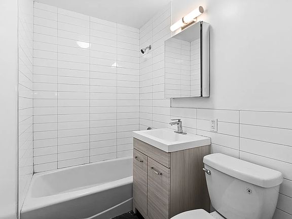 5th image of 104 Luquer St #2A