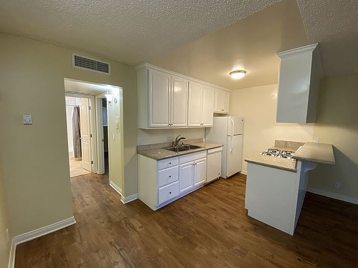 1st image of 150 Hermosa Ave APT 1