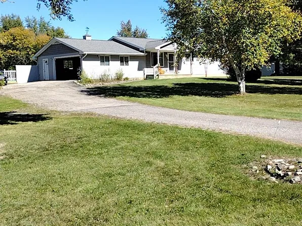 9766 Amanda Dr, Fowlerville, MI 48836