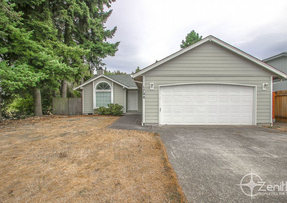 1st image of 1700 NE 150th St