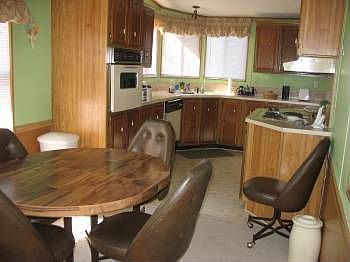 3rd image of 16424 Avenida Del Lago