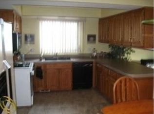 4780 Ardmore Dr, Sterling Heights, MI 48310