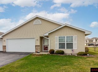 148 Sugar Loaf Dr, Mankato, MN 56001